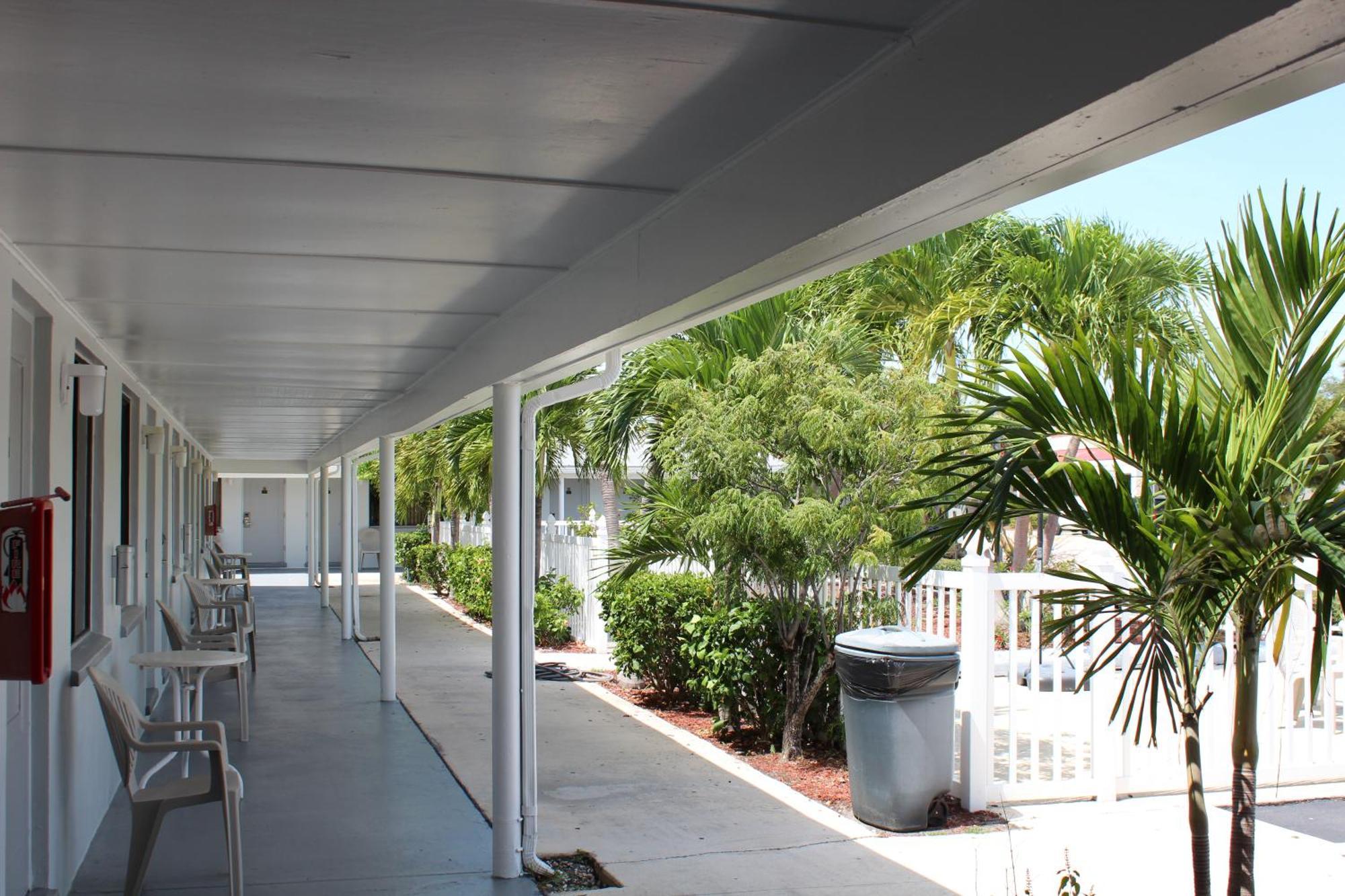 Economy Inn West Palm Beach Exterior foto